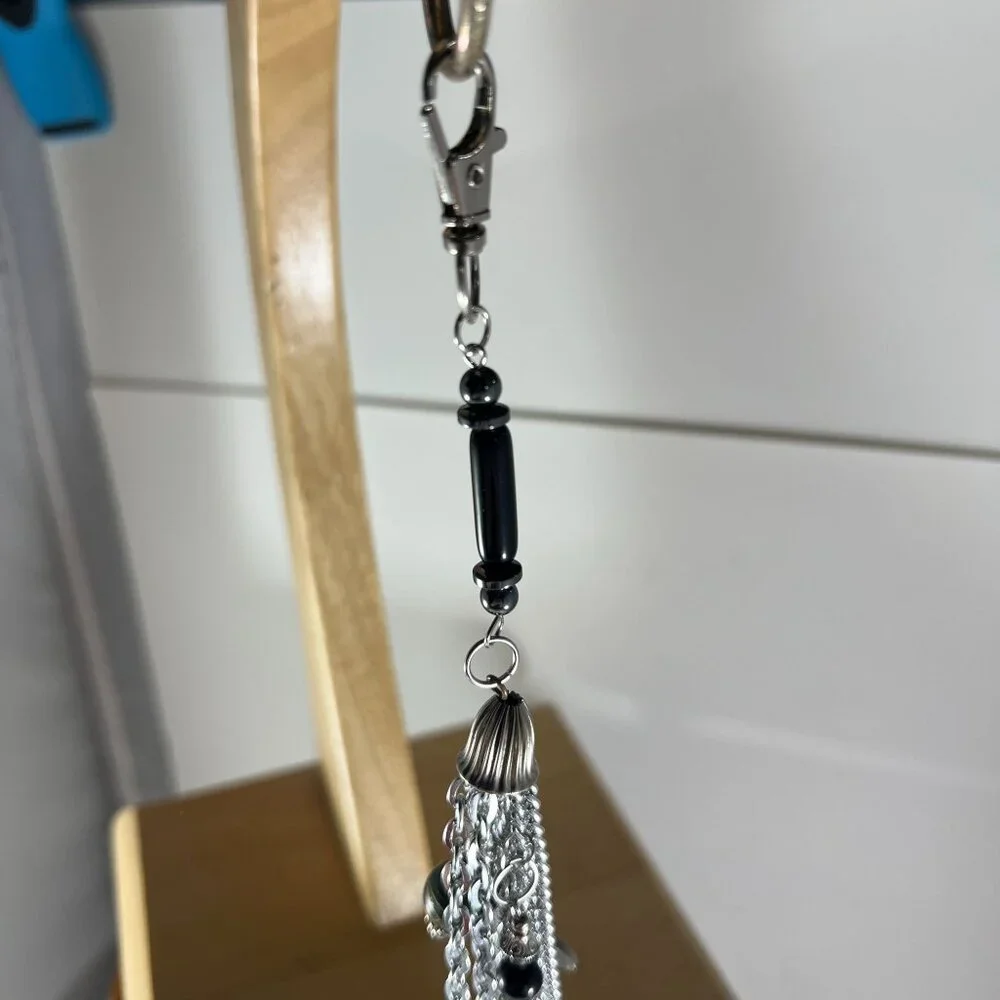 Elegant Silver Chain Tassel Keychain With Black & Green Beads Lobster Clasp Mult - Picture 2 of 5